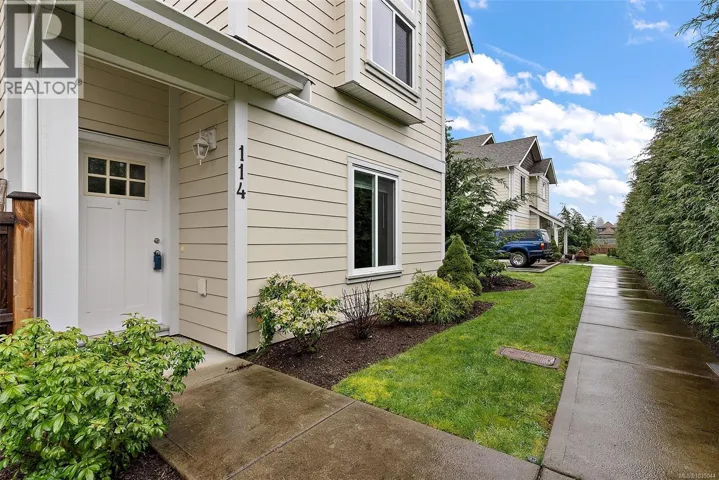 114 2038 Gatewood Rd, Sooke, British Columbia V9Z1L7