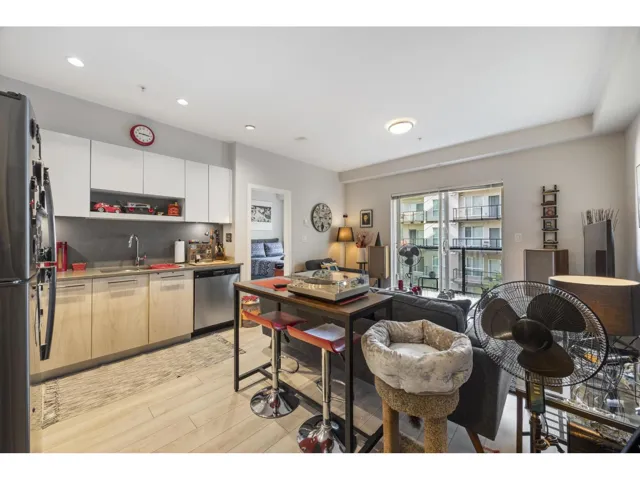 316 13768 108 AVENUE, Surrey, British Columbia V3T0L9
