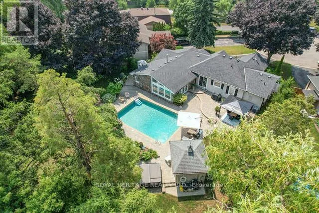 1549 WILLOWSIDE COURT, Pickering (Bay Ridges), Ontario L1W3P5