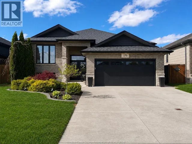 370 WELSH, Amherstburg, Ontario N9V0E7