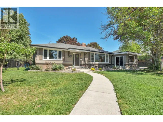 1135 Johnson Road, Penticton, British Columbia V2A1W6