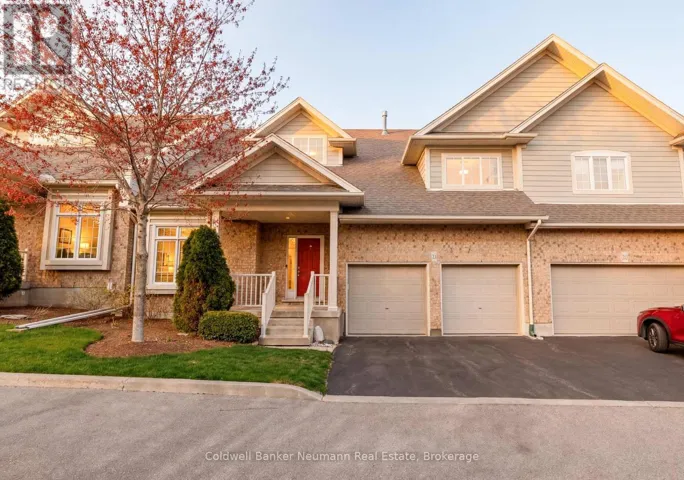 21 - 50 BRYAN COURT, Kitchener, Ontario N2A4N4