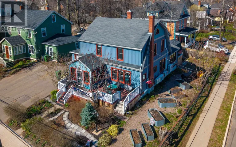 82 Weymouth Street, Charlottetown, Prince Edward Island C1A4Y8