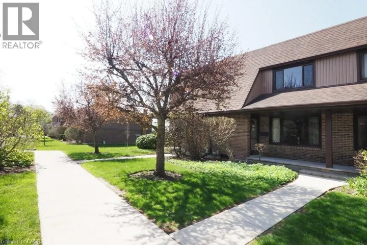 279 SANDOWNE Drive Unit# 32, Waterloo, Ontario N2K2C1