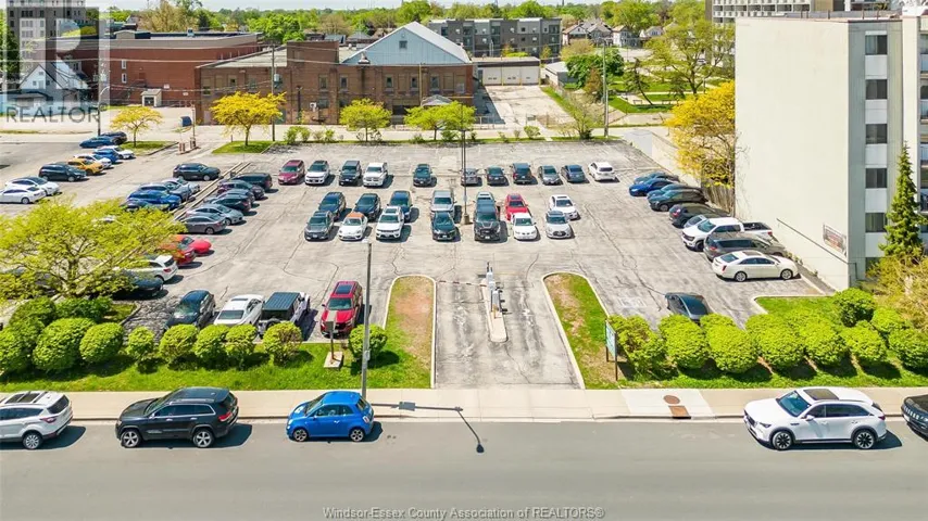 951 GOYEAU STREET, Windsor, Ontario N9A1E1