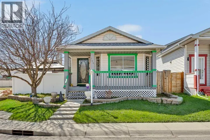 189 Applemead Close SE, Calgary, Alberta T2A7S6