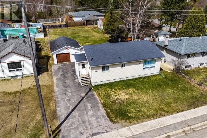 4307 Notre Dame Avenue, Hanmer, Ontario P3P1L3