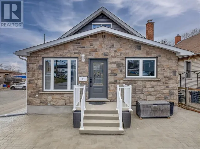 5 Tuddenham Avenue, Sudbury, Ontario P3C3E9