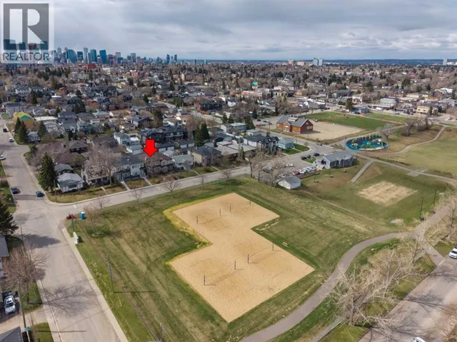 229 29 Avenue NE, Calgary, Alberta T2E2C2