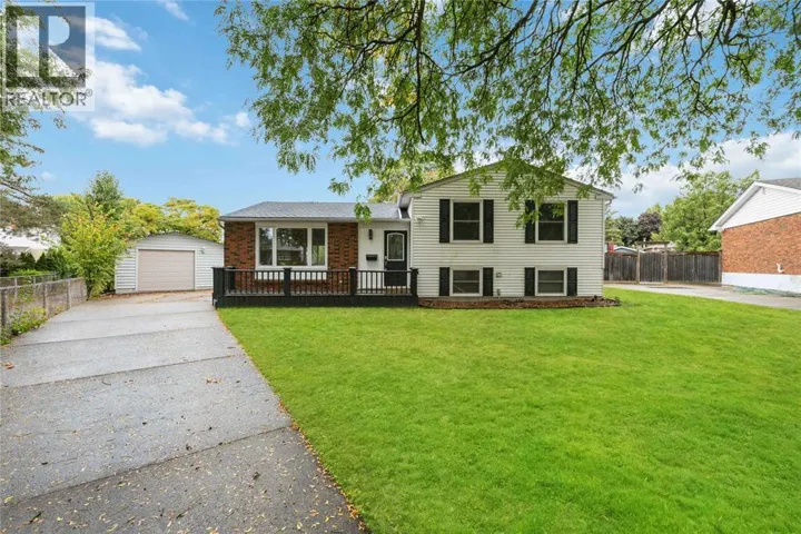 1060 Camelot CRESCENT, Sarnia, Ontario N7S3L3