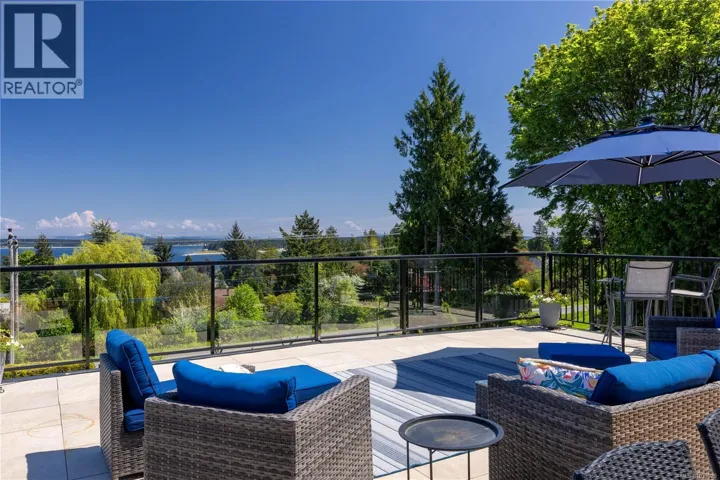 8630 Aldous Terr, North Saanich, British Columbia V8L1L2