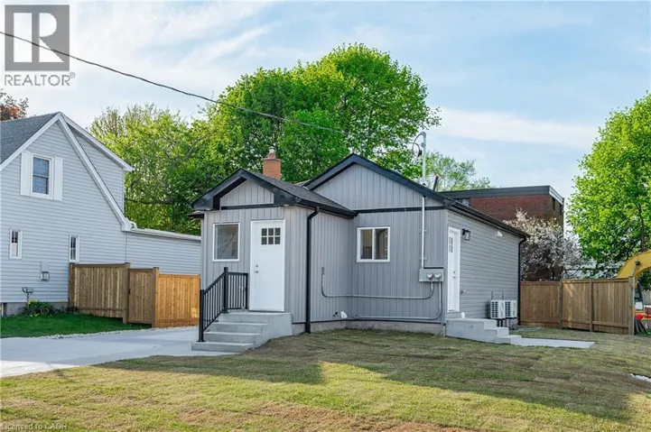 1180 UNION Street, Kitchener, Ontario N2H6K2