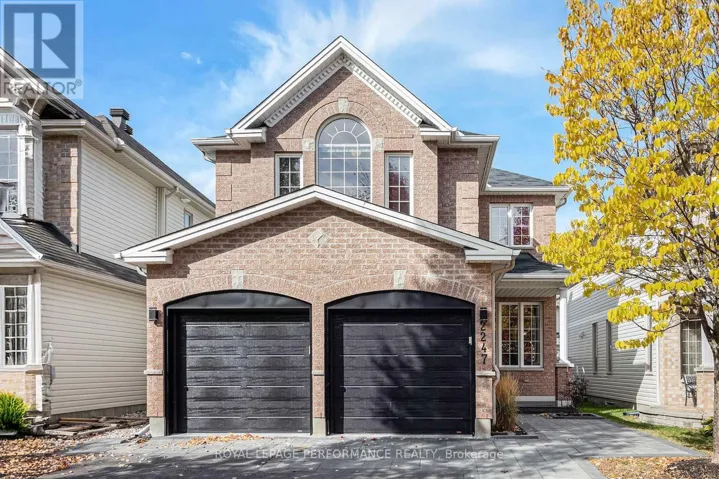 2247 CLENDENAN CRESCENT, Ottawa, Ontario K4A4S9