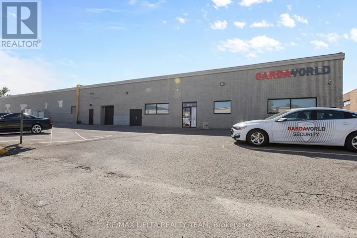 2250 GLADWIN CRESCENT, Ottawa, Ontario K1G3V4