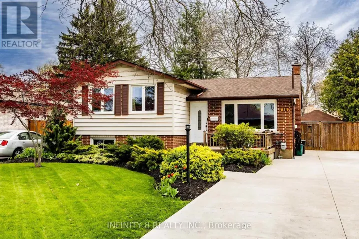 38 CRESCENTWOOD DRIVE E, St. Catharines (Lakeport), Ontario L2N4L1