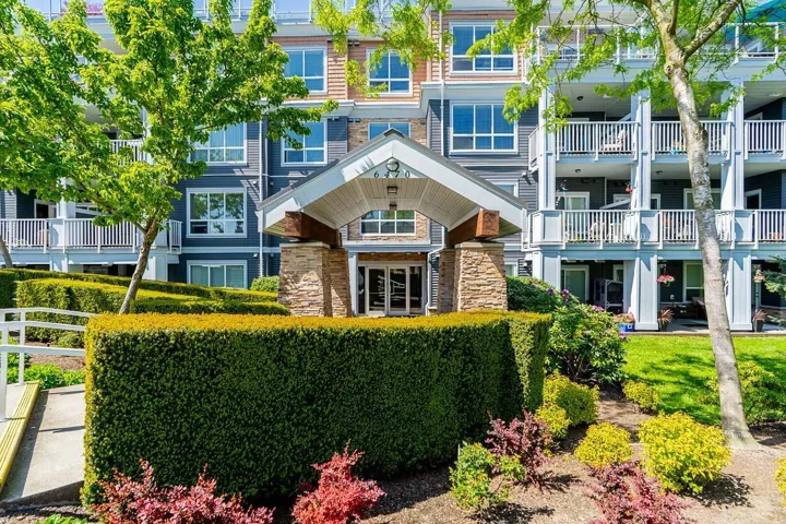 416 6470 194 STREET, Surrey, British Columbia V4N6J9
