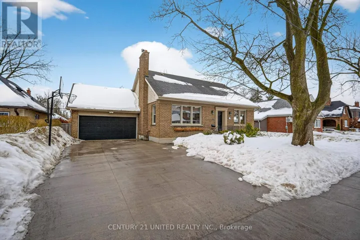 499 HUNTER STREET W, Peterborough (Town Ward 3), Ontario K9H2M9