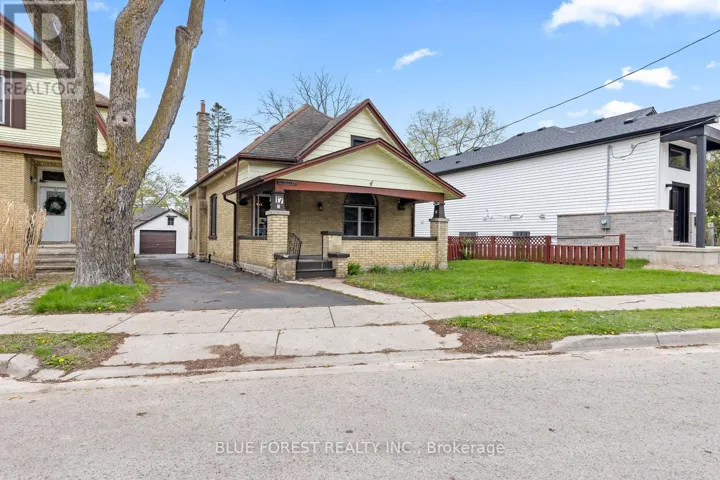17 REDAN STREET, London East (East L), Ontario N5Z1Y7