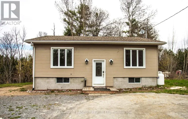 84 SANDY BEACH ROAD, Laurentian Valley, Ontario K8A6W8