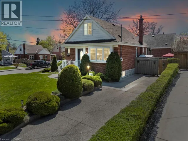 22 DUNDONALD Avenue, Hamilton, Ontario L8K4Z9