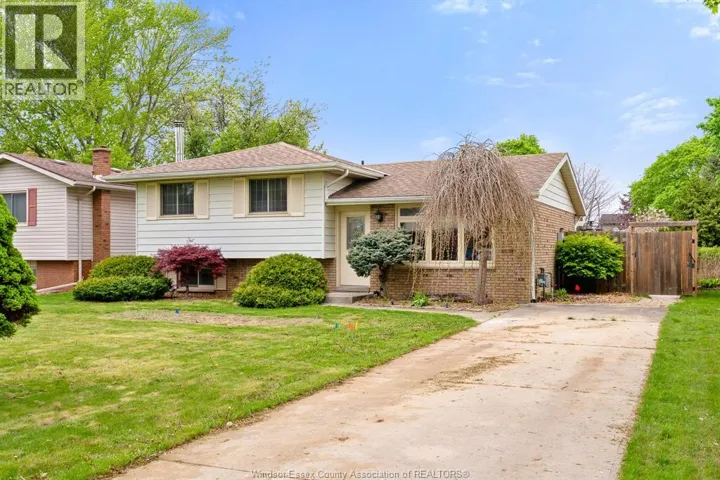 392 BALDOON ROAD, Chatham, Ontario N7L4L8