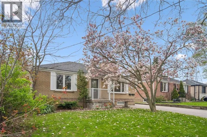 1262 HOMEWOOD Drive, Burlington, Ontario L7P2M6