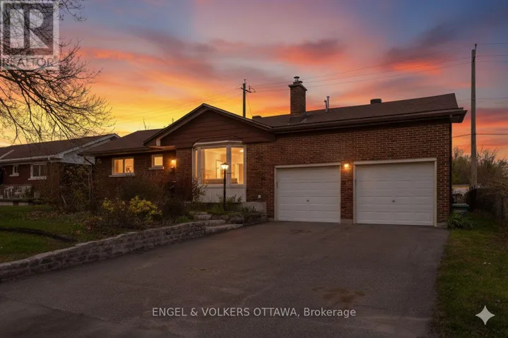 989 CONNAUGHT AVENUE, Ottawa, Ontario K2B5M7
