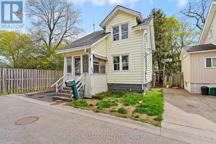 4904 FLYNN COURT, Niagara Falls (Downtown), Ontario L2E3Z6
