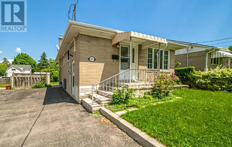 MAIN - 607 KENT STREET, Whitby (Downtown Whitby), Ontario L1N4Y8