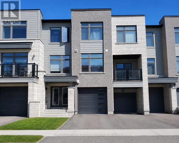 52 VANTAGE LOOP STREET, Newmarket (Woodland Hill), Ontario L3X0K8