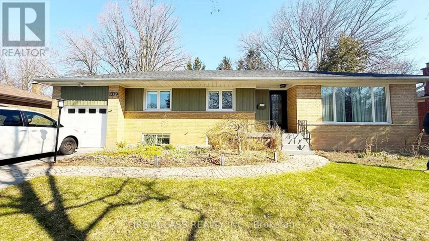 1379 WILLOWDOWN ROAD, Oakville (SW Southwest), Ontario L6L1X2