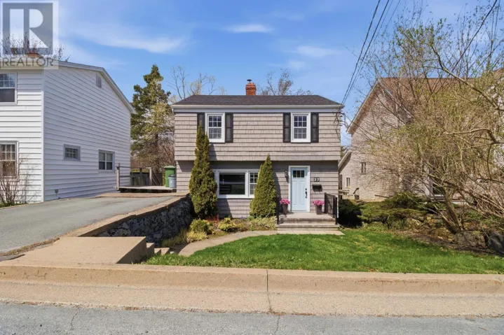 27 Springvale Avenue, Halifax, Nova Scotia B3N2A3
