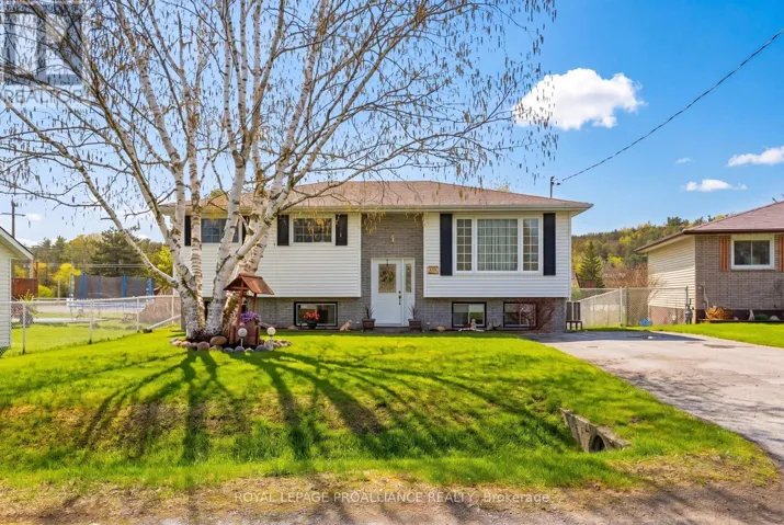 95 CENTRE STREET, Quinte West (Frankford Ward), Ontario K0K2C0