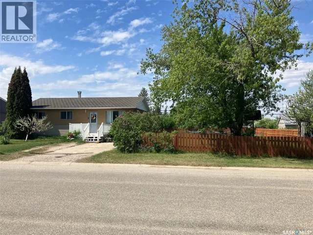 110 4th STREET N, Nipawin, Saskatchewan S0E1E0