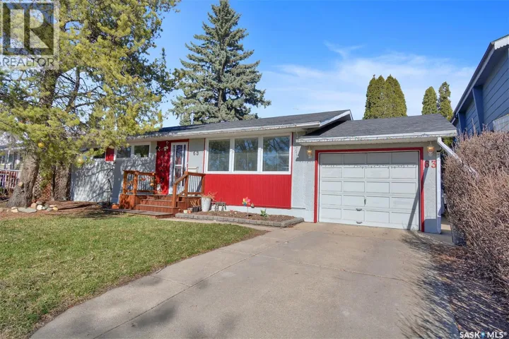 63 Spinks DRIVE, Saskatoon, Saskatchewan S7H3X1