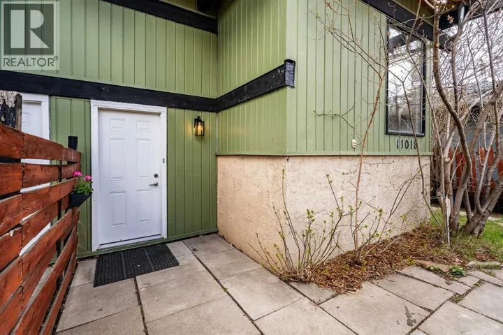 11018 5 Street SW, Calgary, Alberta T2W1Y6