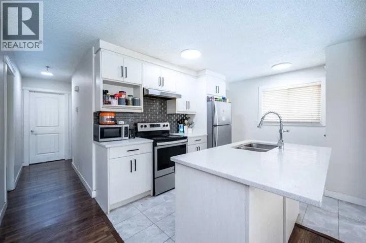 72 Faldale Close NE, Calgary, Alberta T3J1V9