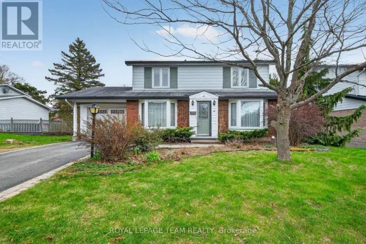 98 CANTER BOULEVARD, Ottawa, Ontario K2G2M7