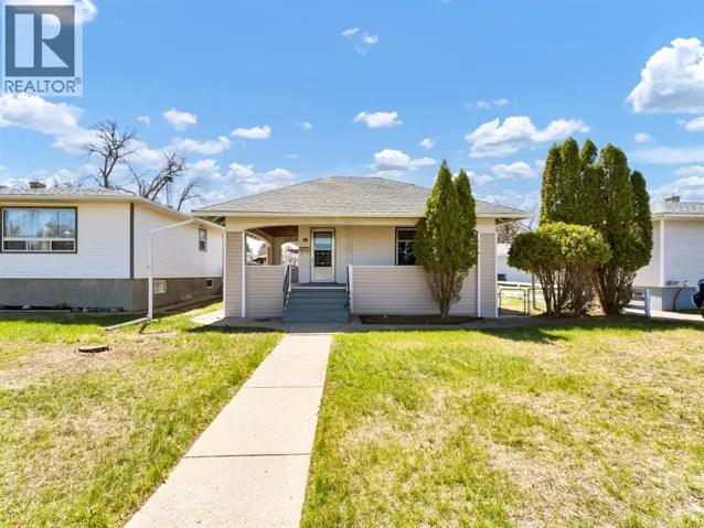 43 9 Street NE, Medicine Hat, Alberta T1A5R2