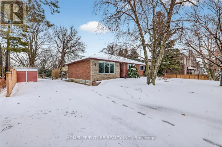 2111 PRESTONVALE ROAD, Clarington (Courtice), Ontario L1E2S2