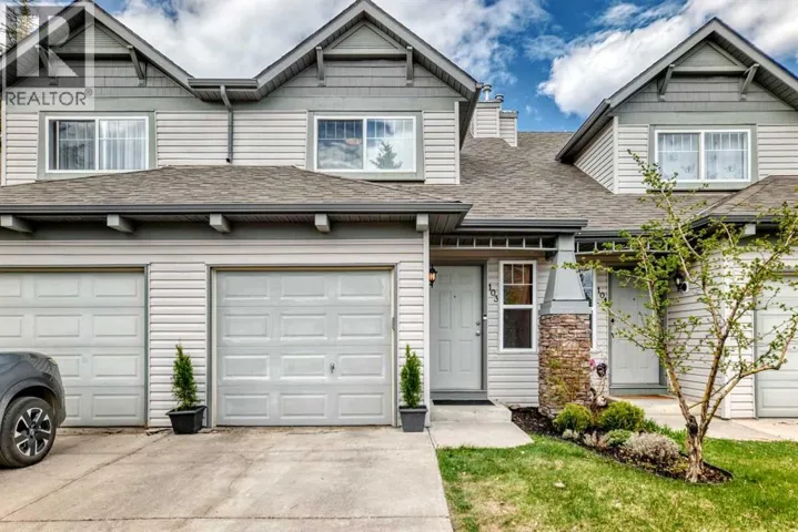 103 Everstone Place SW, Calgary, Alberta T2Y4H7