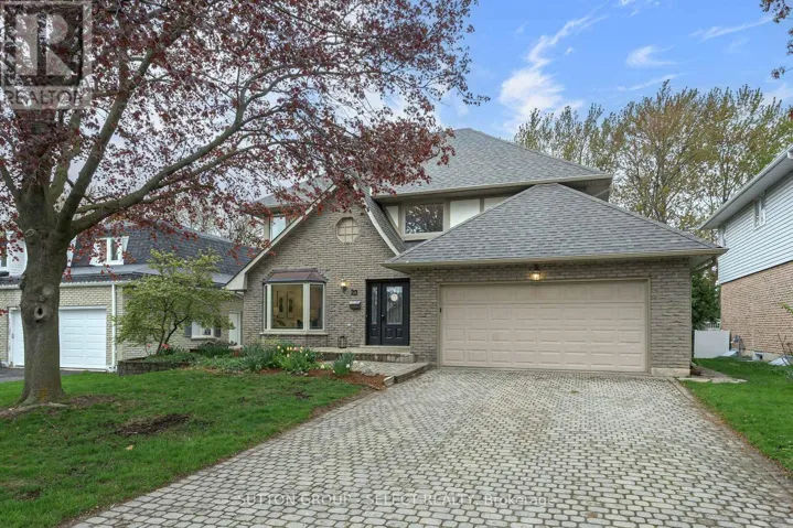 22 PINEGROVE CRESCENT, London South (South M), Ontario N6J3Y9