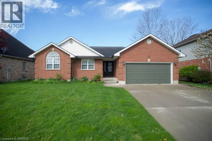 15 DOGWOOD Drive, Tillsonburg, Ontario N4G5S5