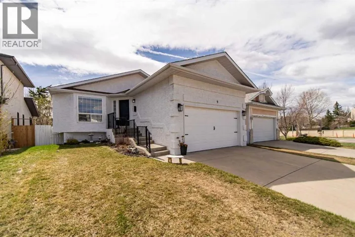 9 Scripps Landing NW, Calgary, Alberta T3L1V9