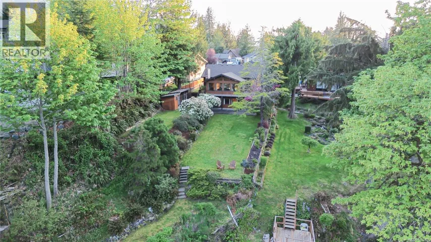 41 Somenos St, Lake Cowichan, British Columbia V0R2G0