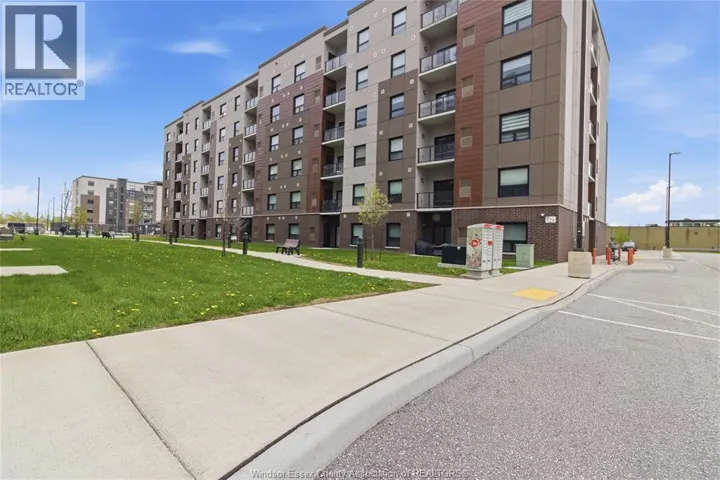 728 BROWNSTONE DRIVE Unit# 302, Lakeshore, Ontario N9K0C4