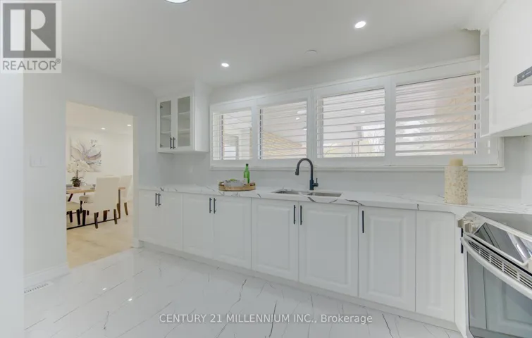 153 WOODHAVEN ROAD, Kitchener, Ontario N2C1V2