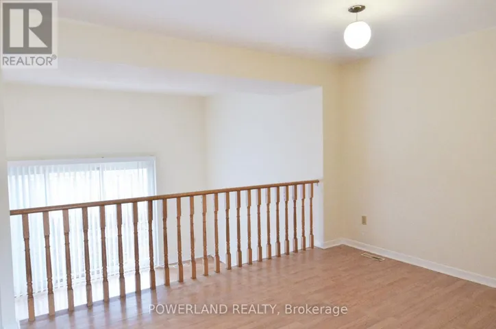 23 GRASS MEADOWAY WAY, Toronto (Hillcrest Village), Ontario M2H2V4