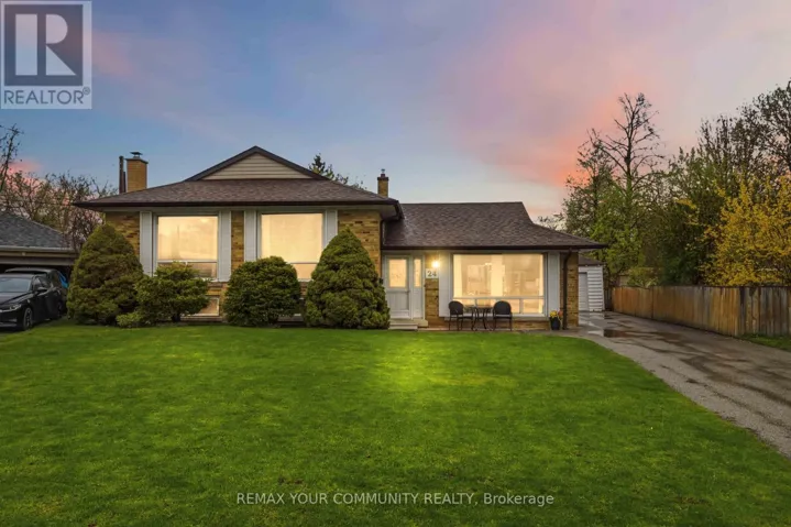 24 MENDIP CRESCENT, Toronto (Dorset Park), Ontario M1P1Y4