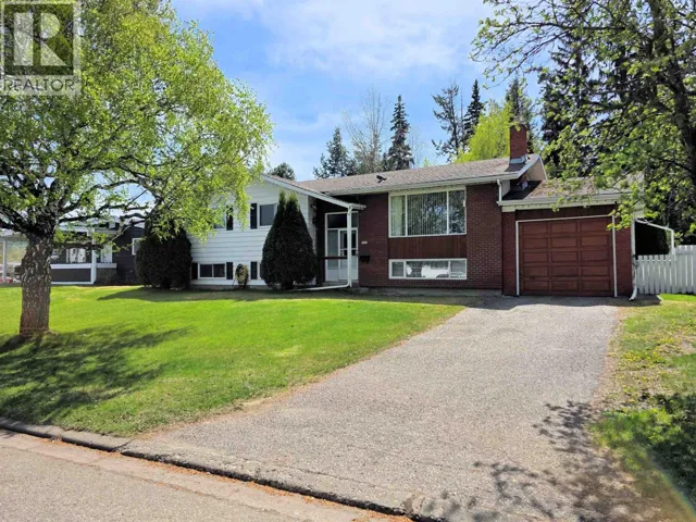 2697 ABBOTT CRESCENT, Prince George, British Columbia V2L2X6